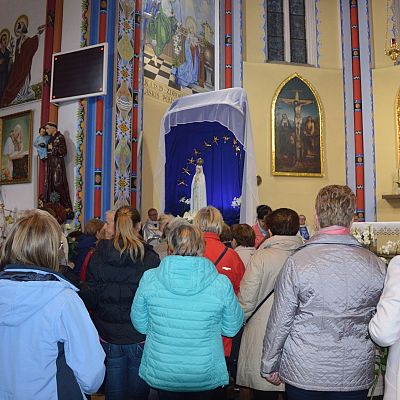 Obejrzyj zdjęcia z peregrynacji figury Matki Bożej Fatimskiej w Lęborku.